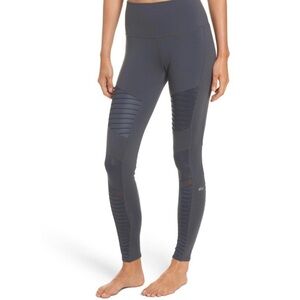 ALO Yoga Women's Charcoal Leggings